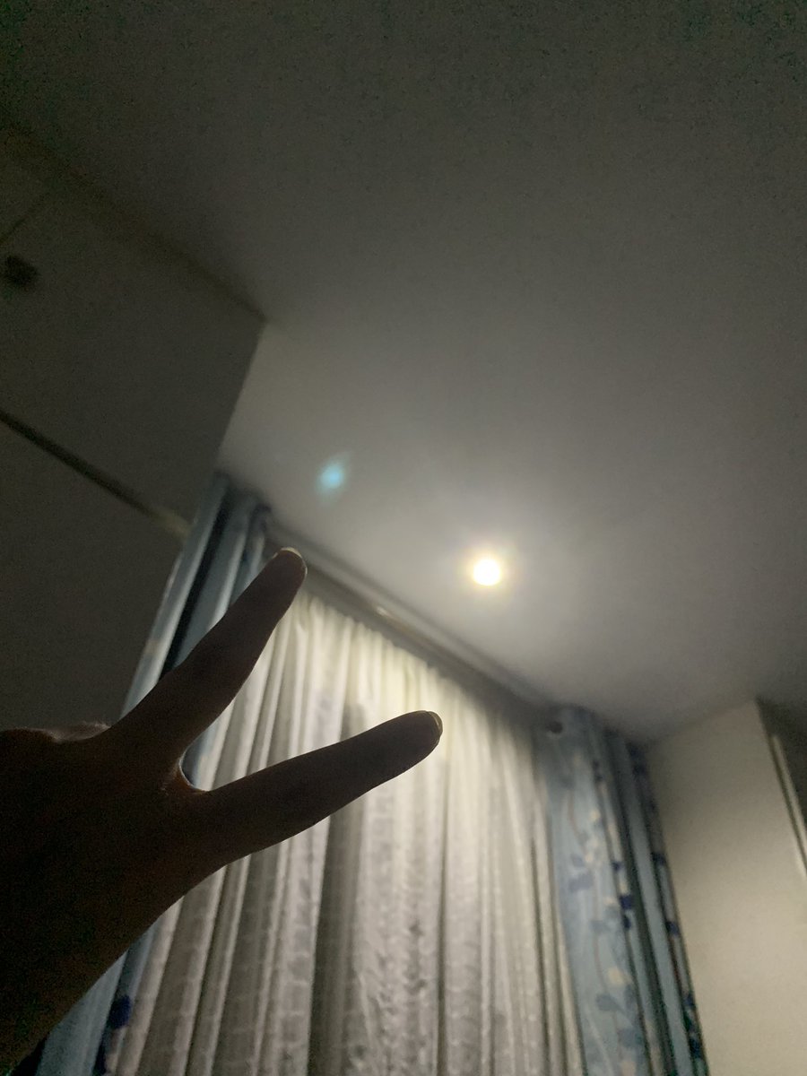 _bangchanyeol's tweet photo. since walang moon sa labas, ito nalang muna HAHAHAHAHA #LowBudgetProductions https://t.co/CEWtrhzluS