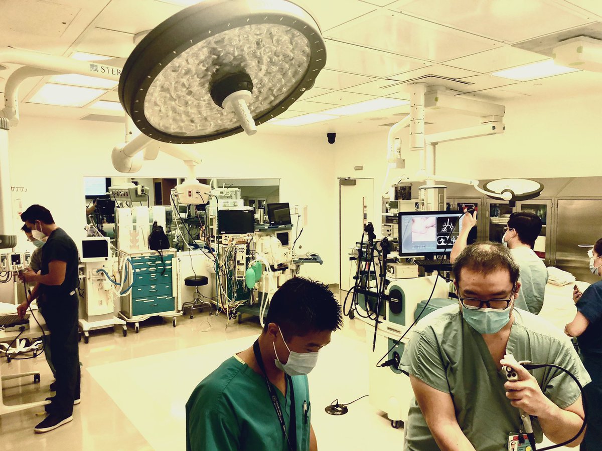 AndrewBrownlee's tweet photo. This may look like an OR but it’s one of the beautiful rooms in the Women’s Guild @SimCenterCS at Cedars Sinai. Had a great time teaching bronch skills, basic airway anatomy and emergency procedures to the mid level gen surg residents. @DeptSurgeryCS #MedEd https://t.co/bMUVYyXxas
