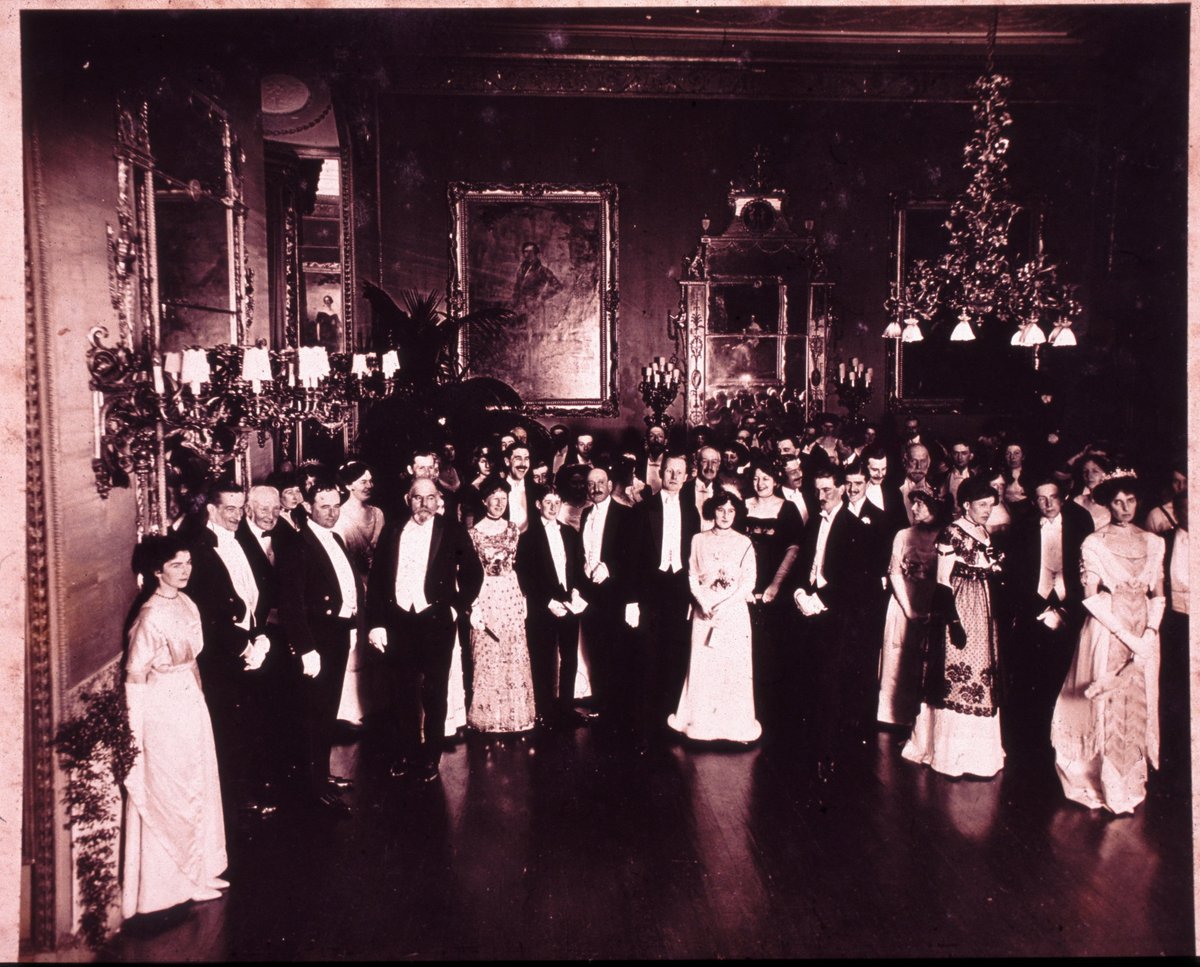 2 hours before. Adland. 2 hours before. Завтрак обед ужин вектор. 2 hours before.