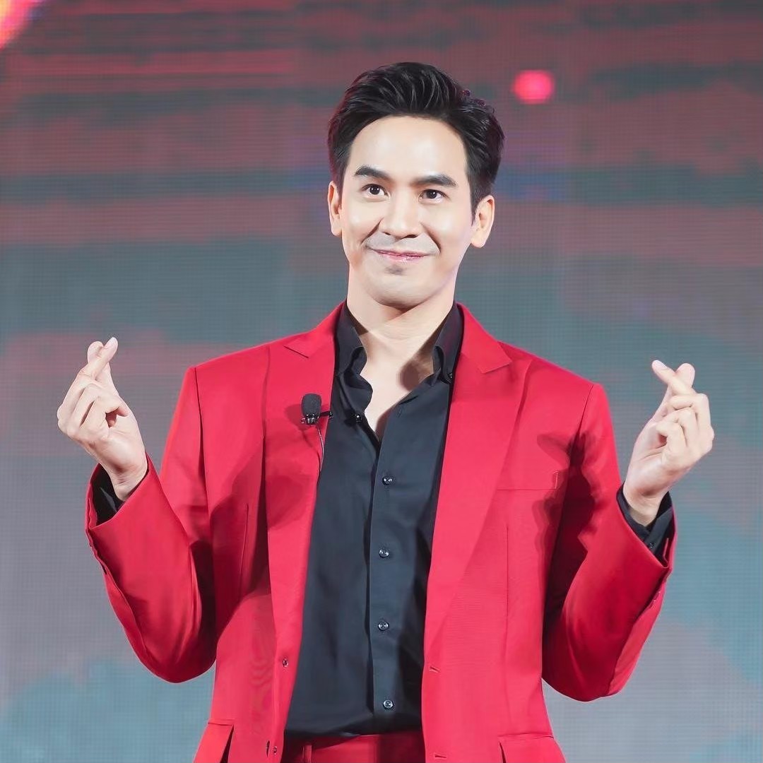 IamVieZa's tweet photo. พี่โป๊ปกับสีแดงคือปังมาก
#เชื่อมทุกความผูกพัน #popezaap https://t.co/jdOBqOfjvl