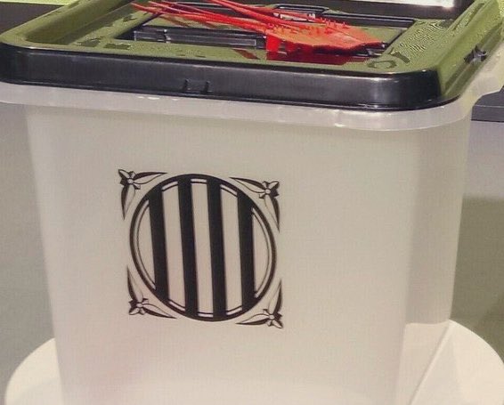 mrsjag79's tweet photo. #NiOblitNiPerdó #01oct2017 #Referendum https://t.co/eeCY1QLPYQ