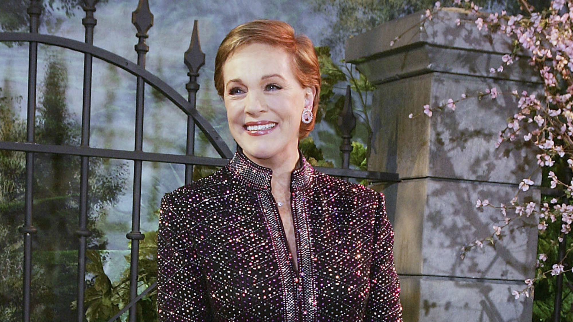 Happy Birthday to the queen that is Dame Julie Andrews. She\s the realest one out there. 