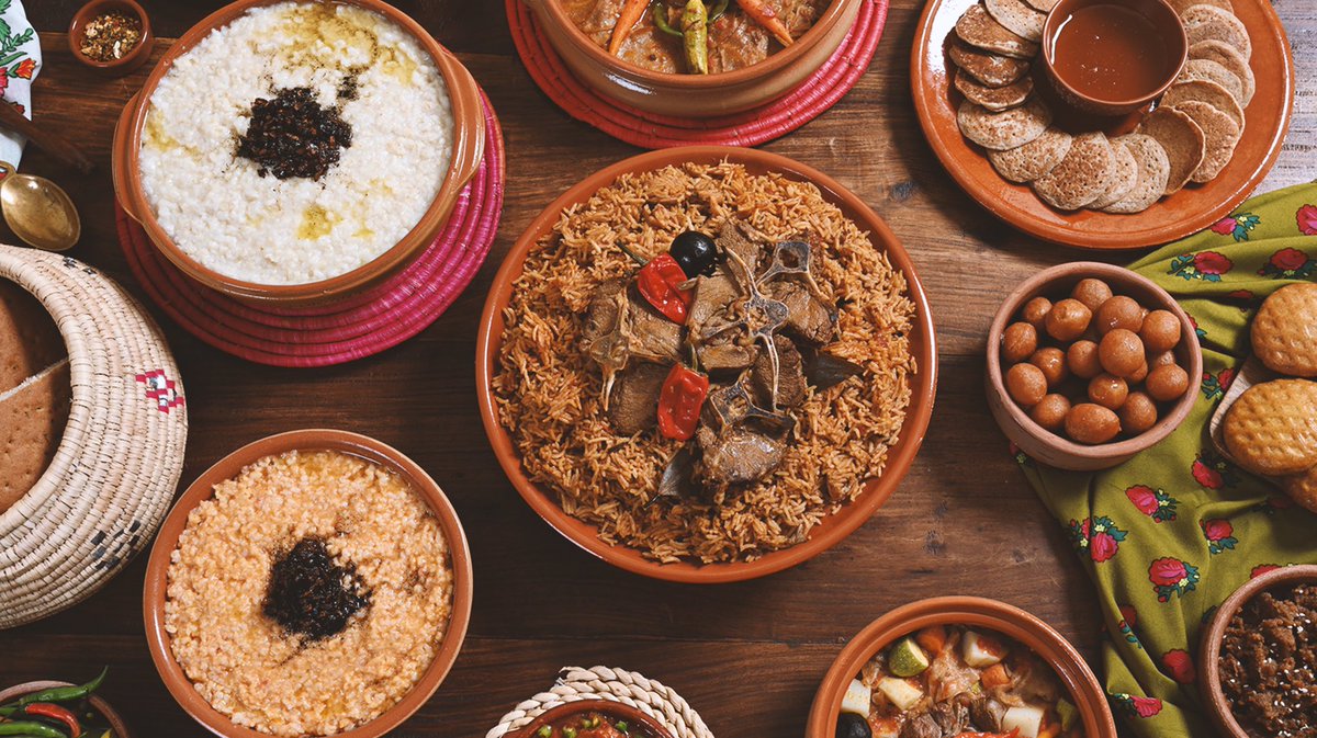 Destination_KSA's tweet image. Riyadh boasts of a rich Najdi cuisine, displaying the region’s culture and generosity.
#TryLocal #DestinationKSA #KSA

تفتخر الرياض بغنى أكلاتها النجدية اللي تمثل أصولها العريقة.
#روح_السعودية #الرياض #السعودية