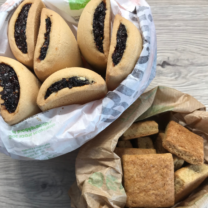 Besoin de réconfort ?! Viens à l’Épicerie <a href="/Demain_Coop/">Demain_Coop</a>, on sera d’accueillir 🍞🧇🫓
#Lyon #Lyon7 #Entrepreneur #Waouh #Café #Plaisir #Biscuit #Alimentation #Gourmandise