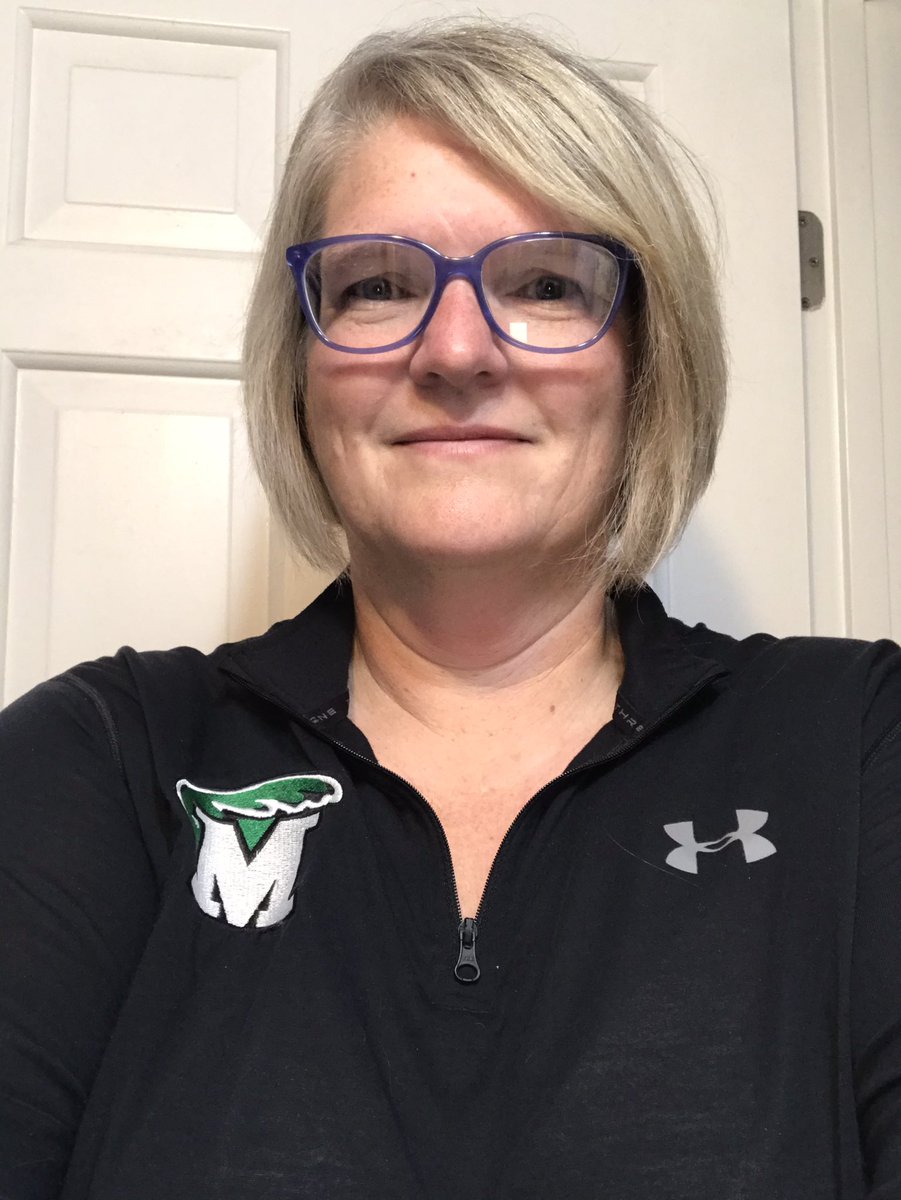 MrsDarlahZ's tweet photo. @JSchmidtMC @MarkMartinMeade @MEADECOUNTYHIGH Once a Greenwave, always a Greenwave. #classof85 #retirement2020 https://t.co/HFx4isgEHA