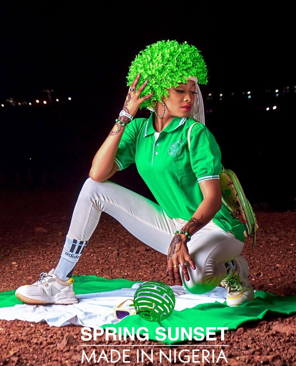 JopiterStudios's tweet photo. Our Independence Day volunteer came with the spice and juice of BEAUTY! FASHION! AND MODEL! 

#NigeriaAt60 🇳🇬 #Nigeria 🇳🇬 #NigeriaIndependence #SpringSunsetOfficial 

@Ase_haqq @HermaineM @bigdaddyvinz @TEGA_Ayara @SavvyRinu @Gwariloaded_ @bellanaija @Fayokunmii @instablog9ja https://t.co/rt0g5GZkdj