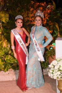 Recientemente a corona Sra Lizayra Tromp-Polak, como Sra Virtual Internacional 2020 y Srta Alexia Chin, Virreina Juvenil Virtual Internacional 2020.
Ambos zoomaruba.com/recientemente-…