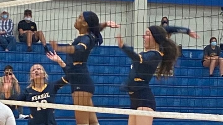 Monroe HS Girls Volleyball tweet media