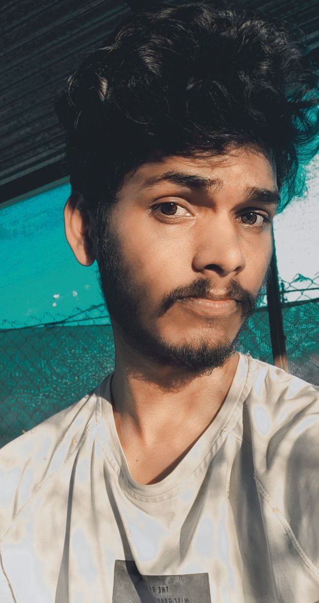 Bablu_Escobar__'s tweet photo. #WhiteTwitter
#farmdiaries โค๏ธ
#sunkissed ๐ค
#lockdownimage ๐ https://t.co/rlKtpAu49g