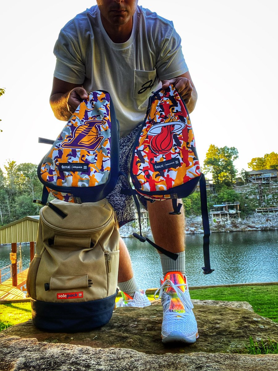 AirJP11's tweet image. Over On IG @solepack &amp;amp; I Have Teamed Up For A Giveaway Of Their Backpack &amp;amp; SP1. Get Entered &amp;amp; Choose Your Choice For Winner Of The @NBA Finals Before Game 2!
Rules Are Listed On IG! #Giveaway #solepack #backpack #nba #NBAFinals #sneakerhead #HEATTwitter #LakeShow