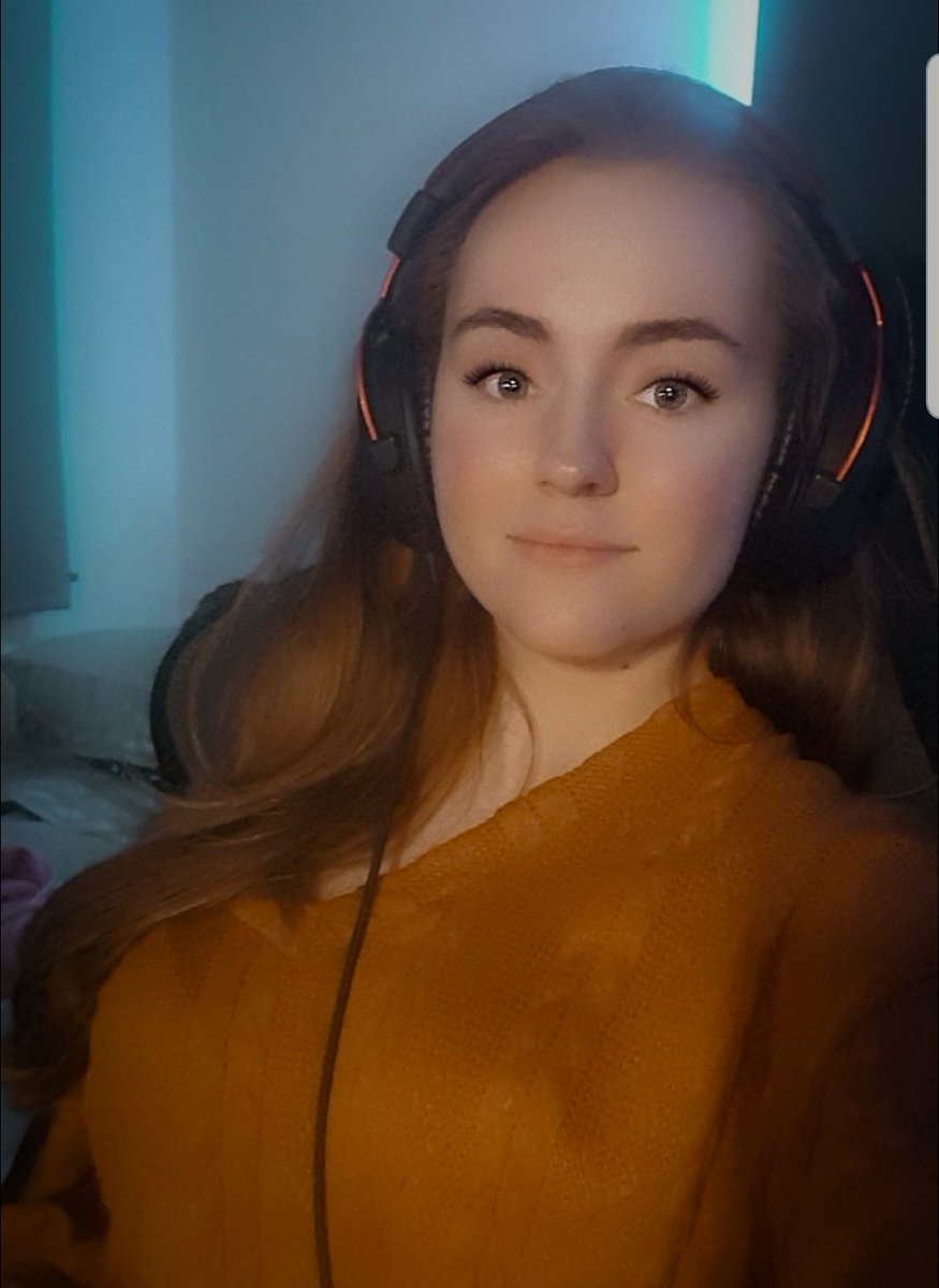 SchnuggleOnTwitch tweet media