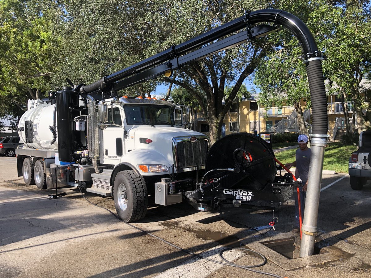 GapVaxInc's tweet photo. Demos this week #GapVax #Besttrucksinthebusiness #Demo https://t.co/2fN2SjRMzg