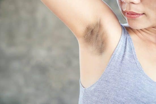 _drirma's tweet photo. HOW TO PREVENT ARMPIT DARKENING

Masalah dark underarms atau ketiak hitam can happen to anyone kalau tak melakukan penjagaan yang betul. 

Benda ni nampak remeh sebab masalah yang boleh disorok di sebalik baju tapi lagi baik kalau kita tahu cara² untuk elak dan atasinya. 

THREAD https://t.co/P6TXWO8IYm