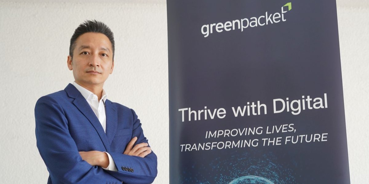 greenpacket's tweet image. We are proud to announce the latest key appointments in our senior leadership line-up!  A very warm welcome to Dr.James Tee (CEO of Smart Cities &amp;amp; Urban Tech), Ku Kok Peng (Chief Strategy Officer) and Andrew Tan (CEO of KipleX). Read on hubs.ly/H0xfSnC0

#ThriveWithDigital