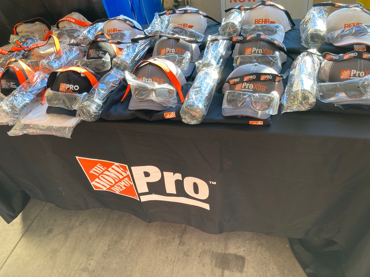Matt Lindsey (@asm_6574) on Twitter photo Rayland dropping some knowledge and savings to our Pros in Galveston!!
<a href="/JohnDerr6574/">John Derr</a> <a href="/DouglasCurtrig1/">Douglas Curtright</a> <a href="/JarrodFarmer4/">Jarrod Farmer</a> <a href="/chuckearp11/">Chuck Earp</a> <a href="/Orangeblood1/">Tammy Cherry</a> Rayland dropping some knowledge and savings to our Pros in Galveston!!
<a href="/JohnDerr6574/">John Derr</a> <a href="/DouglasCurtrig1/">Douglas Curtright</a> <a href="/JarrodFarmer4/">Jarrod Farmer</a> <a href="/chuckearp11/">Chuck Earp</a> <a href="/Orangeblood1/">Tammy Cherry</a>