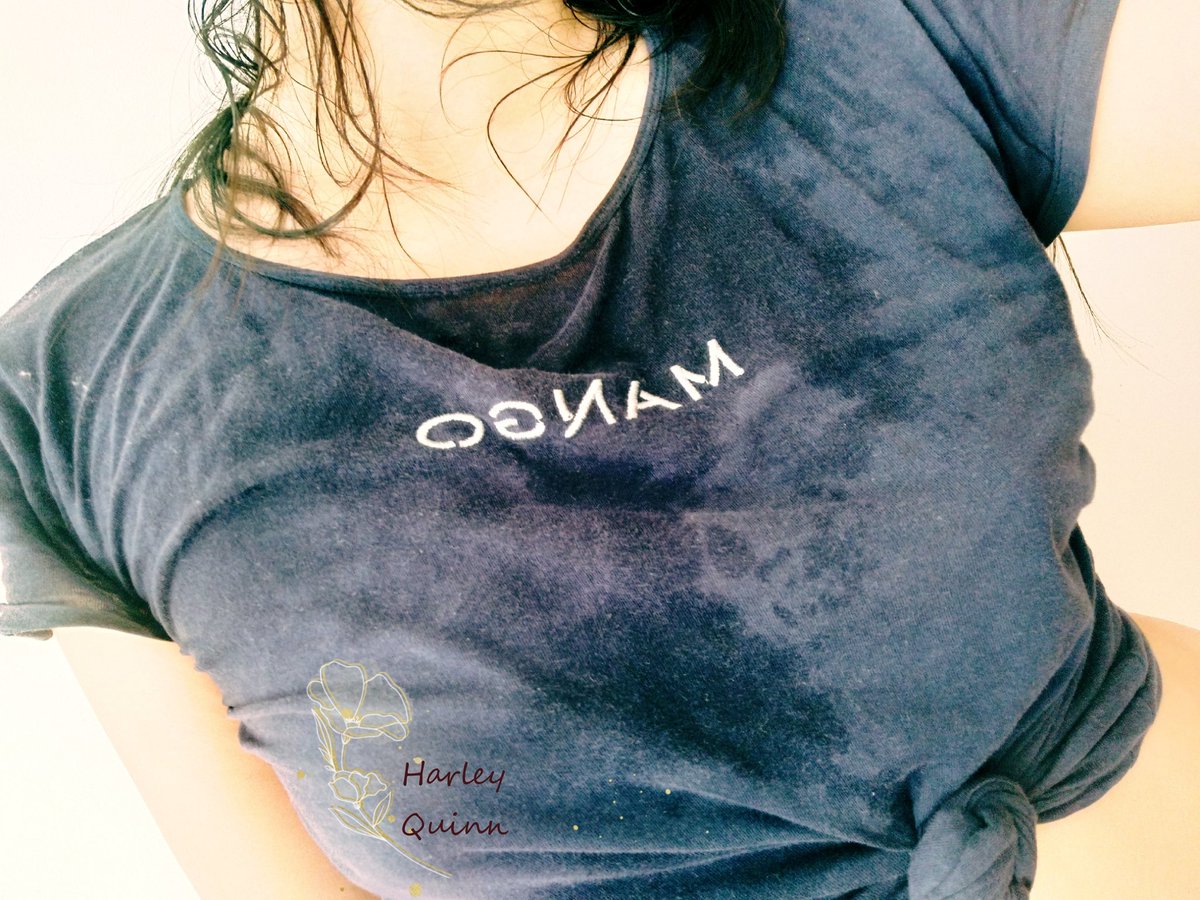 BabyQuinn12's tweet photo. 运动汗味T shirt 够湿味道保证一流 https://t.co/Axbq1bMS8a