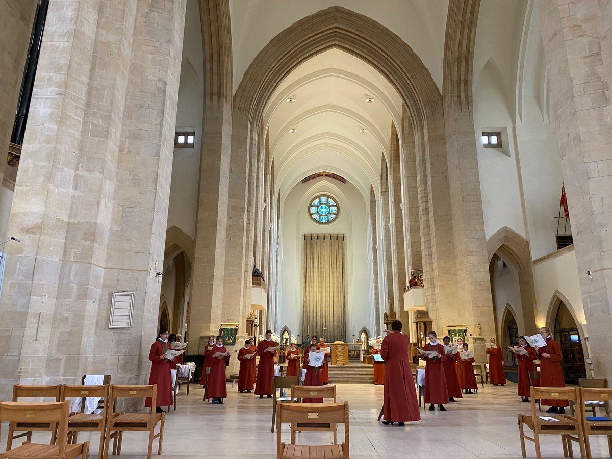 CranleighPrep's tweet photo. Bella S. is delighted to be back singing at Guildford Cathedral as a Senior Probationer Chorister, after having contributed to online services singing during lockdown. @GuildCath were live on @BBCRadio3 3 for Choral Evensong Weds 30th Sep, listen here: https://t.co/pWlk2bydOX https://t.co/7sPECD1Dgm