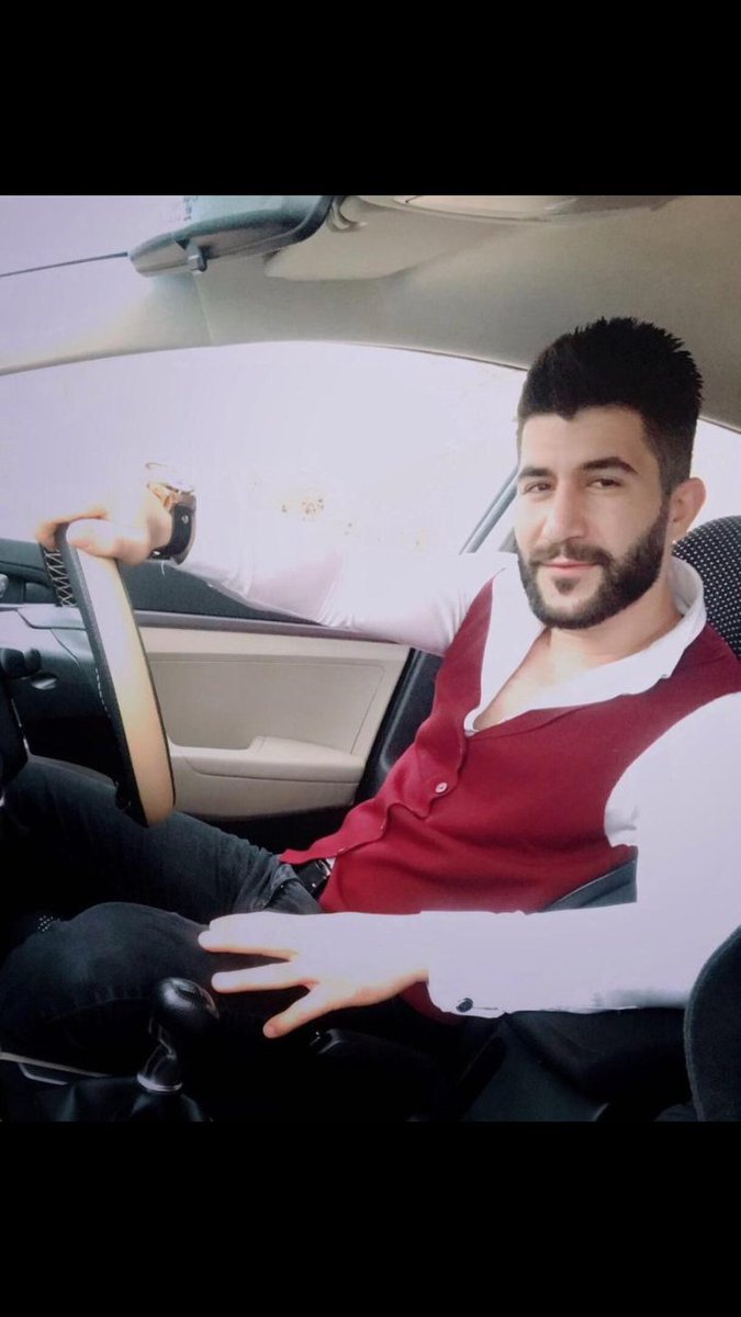 Solda gördüğünüz kişi defalarca tecavüze uğradığı için intihar girişiminde bulunan kız kardeşim. Sağda gördüğünüz pislik,kız kardeşime tecavüz eden öz amcam... En ağır şekilde cezalandırılmasını istiyoruz. Bu yaptığı yanına kalmamalı. #OsmanÇuraAğırCeza