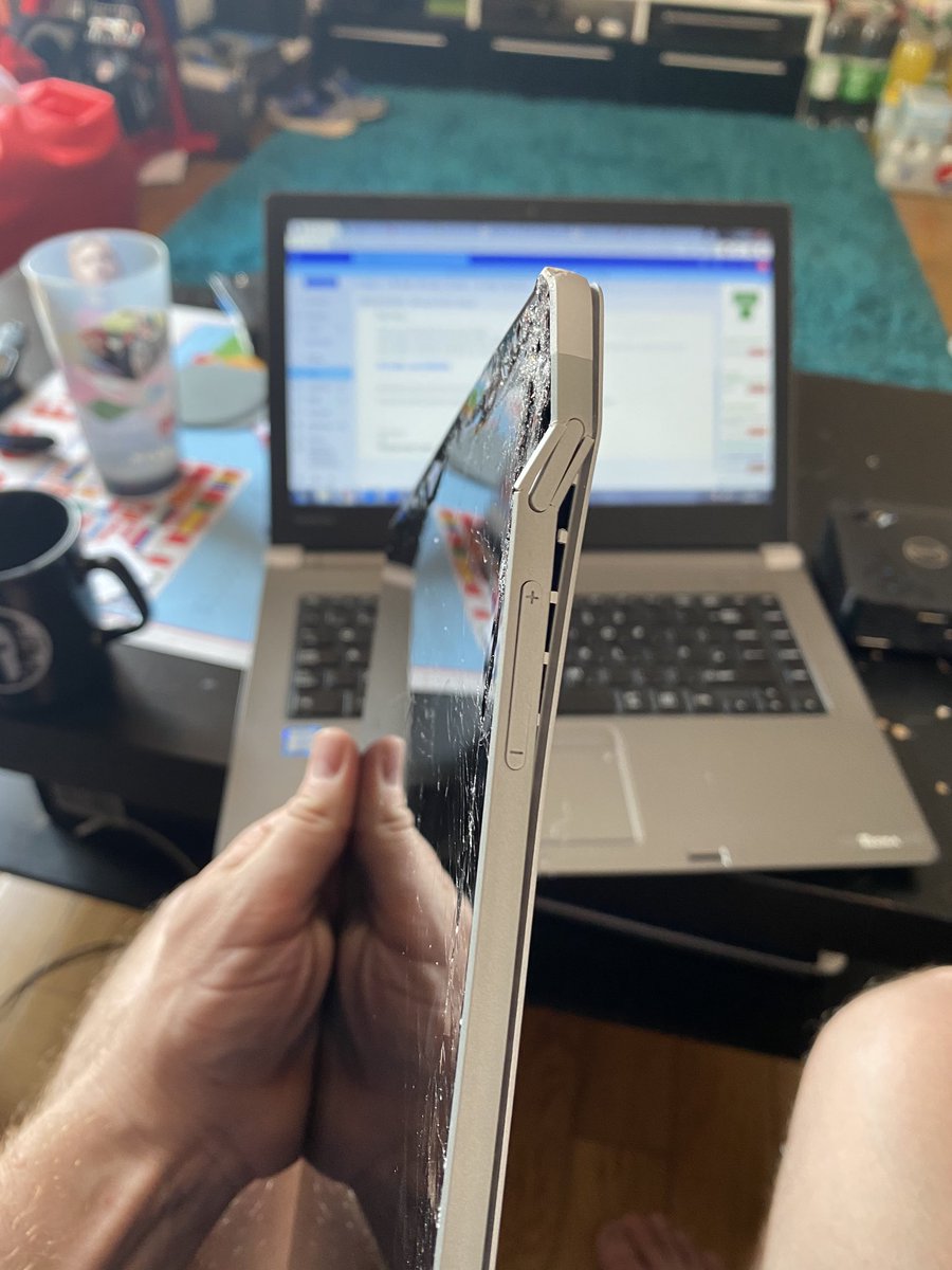 steveca52192911's tweet image. @MicrosoftUK how embarrassing for Microsoft that one of their customers has to take this giant of an organisation to court due to the lies and scams they pull on their customers ... SHAME ON YOU MICROSOFT #customerscam #microscam