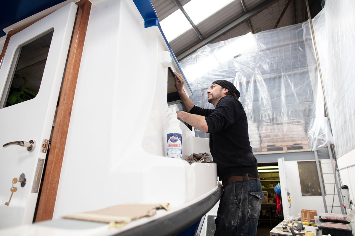 Pushing towards a more sustainable, zero carbon future, the e-Voyager team are busy adding finishing touches to this exciting and ground-breaking project to create the UK’s first sea going electric boat. Launch date is coming!
#eboat #zerocarbon #electricboat  #launchingsoon