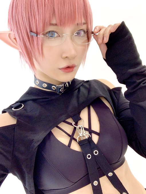 コスプレイヤー成賀久瑠王 (なるがくるみ)のTwitter画像8