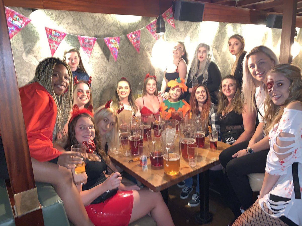 Seeing everyone’s throwbacks to Wednesday night socials is really making us miss it! Hopefully we’ll be able to see everyone in person in their fancy dress at our Revs table sometime soon!🥺🤞🏽💙 #throwbackthursday