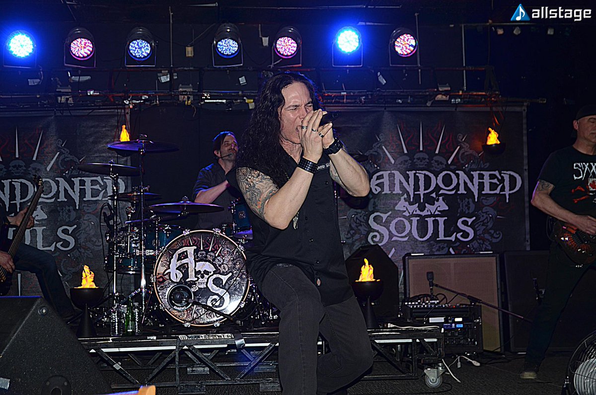 AllstageJim's tweet photo. Allstage Photography presents Howzat & Abandoned Souls: February 24, 2017 #Allstage #TurnUpTheLiveMusic #Howzat #AbandonedSouls #musiclove #musiclover #liveband #events #liveperformace #Nikon #photography #AllstagePhotography https://t.co/JDsaZXNkpo https://t.co/sviOBtrpI0