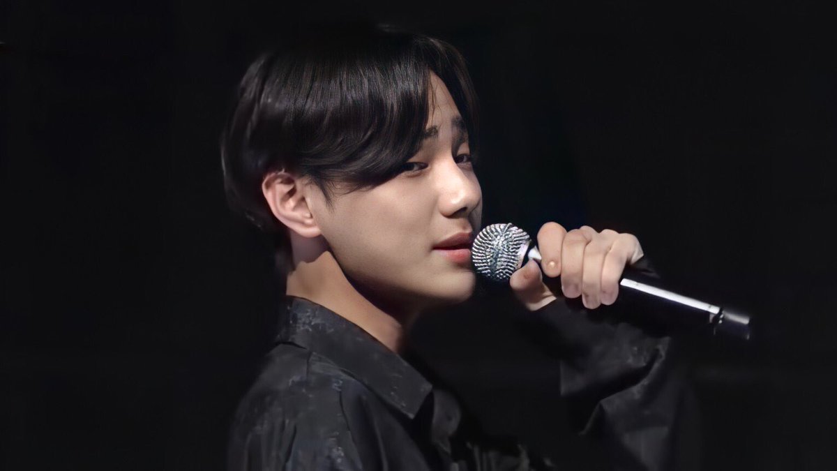 LeeYangPark_'s tweet photo. Who am i???
Yeah, rapper in the world๐
#WE_HUG_DANIEL
#4MonthsWithDaniel
#OurDANIEL
#DANIEL
#DANIEL_DEBUT
#DANIEL_ILAND
#Dandelions_With_Daniel
#DANDELIONSWITHDANIEL
#StayWithDaniel https://t.co/abBbr1sjyo