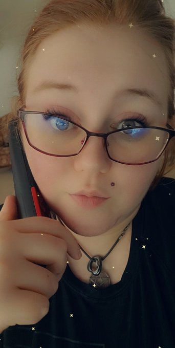 Legitly so tired of vanilla life today need to get off work already so I can come play with my lovlies<a href="/tag/redhead"class="tags"><span>#redhead</span></a><a href="/tag/camgirl"class="tags"><span>#camgirl</span></a><a href="/tag/chaturbate"class="tags"><span>#chaturbate</span></a><a href="/tag/onlyfans"class="tags"><span>#onlyfans</span></a><a href="/tag/premiumsnap"class="tags"><span>#premiumsnap</span></a>