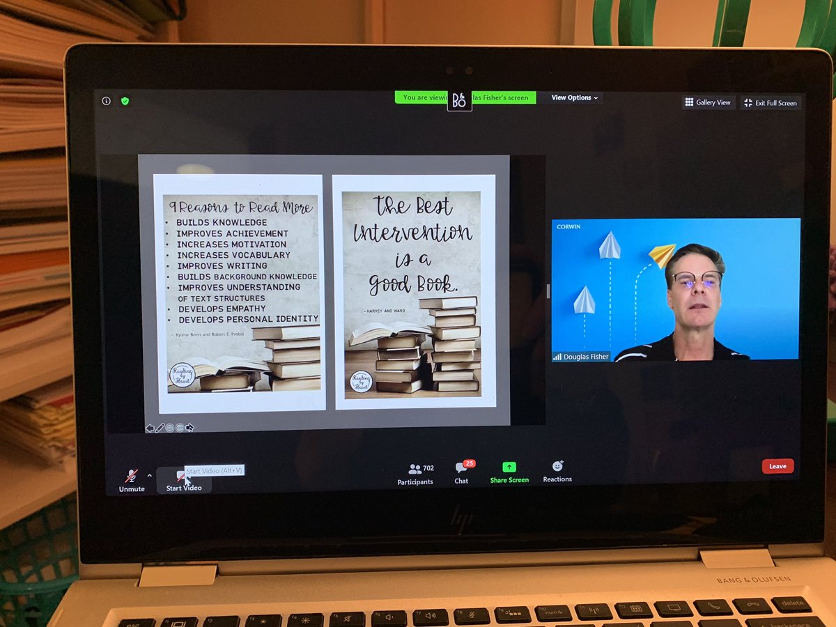 CarrieBoik's tweet photo. “Text is complex, brain prefers paper.” #2020DistanceLearning https://t.co/iWJiWtfCsf