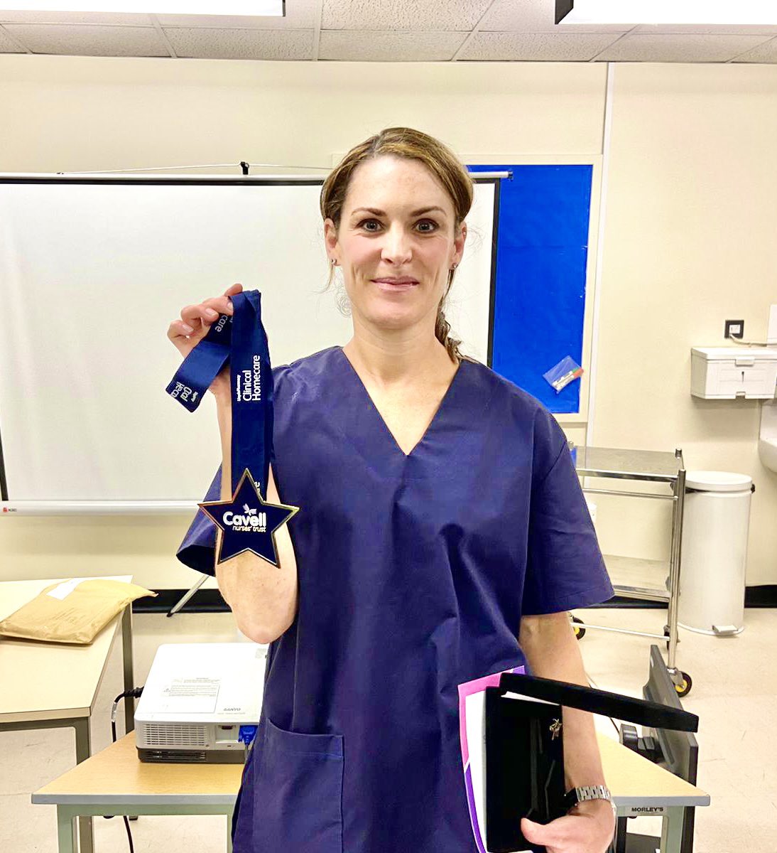Gaylegerro's tweet photo. Chuffed beyond the words of my twitter allowance to be awarded a Cavell nursing star yesterday. Cavell was an awesome & brave nurse. @CavellTrust #T2diabetesremission #rethinkingdiabetes #groupconsultations #education #leadership. @GPNKAM you are an inspiration https://t.co/gDrrdvaXVc