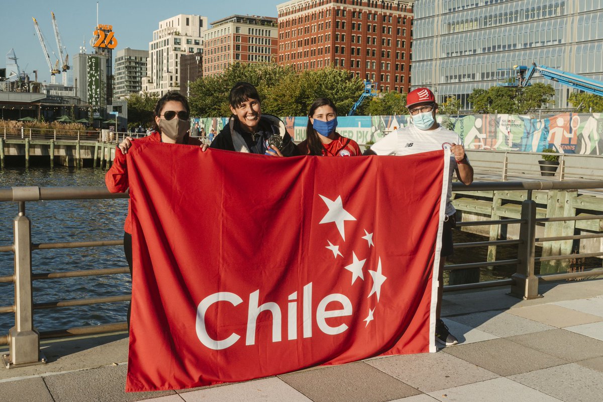 Barbarellah's tweet photo. Con los #47km🌊🏊♀️ 1ra PERSONA Chilena en obtener la #TripleCorona en la natación de aguas abiertas!🇨🇱👑👑👑. Gracias por creer en mí y ayudarme a hacer historia!!! Vamos juntos y vamos por todo y más 💪❤️ #SirenaDelHielo #ChileanIceMermaid https://t.co/Vp9KXqqXpn
