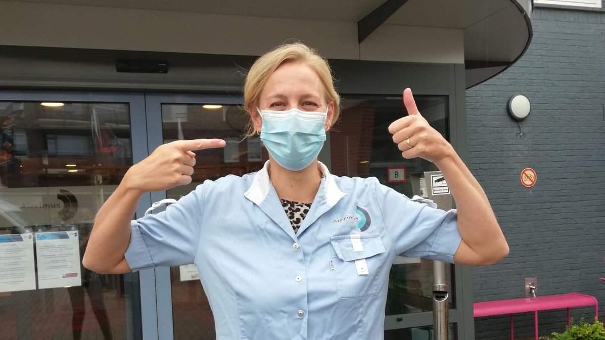 Per vandaag, donderdag 1 oktober, doen we een dringend verzoek aan alle bezoekers van onze zorglocaties om een mondkapje te dragen. Lees voor meer informatie: alerimus.nl/aangescherpt-m…