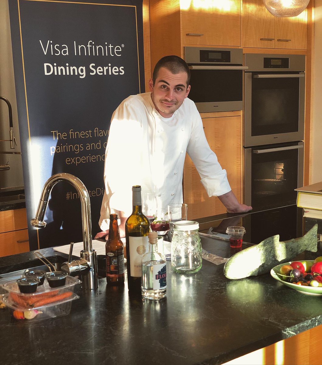 RiverCafeYYC's tweet photo. 丅ᕼᗩᑎᛕ Ƴᗝᑌ to everyone who participated in the #Visa #InfiniteDining Series @ Home dinner last night! We had a great time cooking & drinking our way through Chef Ross’s menu with emcee @bradroyale, our Sommelier Bruce Soley & the team at @culinaryIDMG. 🌿 #yyc https://t.co/vNptX82jbW