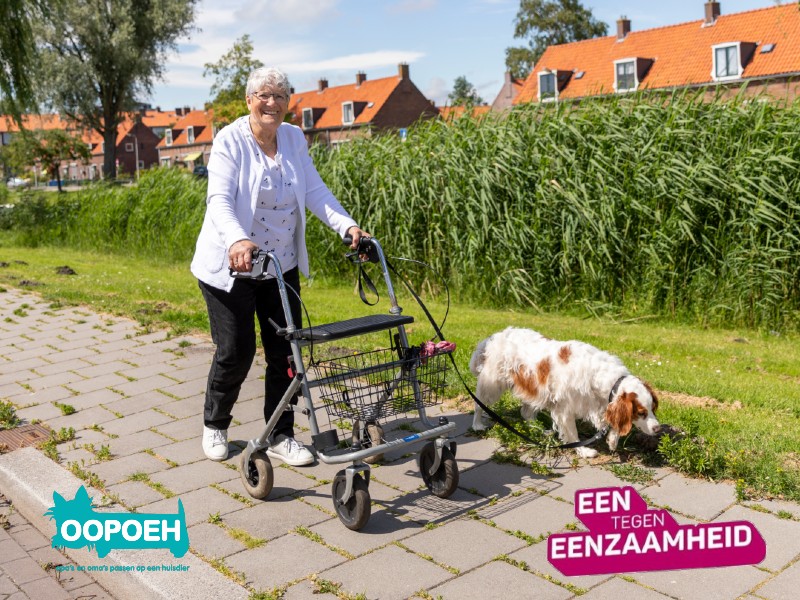 Vandaag start de #WeekTegenEenzaamheid! Eenzaamheid is in toenemende mate een groot maatschappelijk probleem, vooral onder ouderen. Stichting OOPOEH zet een kwispelend hondenstaartje in, in de strijd tegen eenzaamheid. Lees meer: bit.ly/2EPrNlb #eentegeneenzaamheid