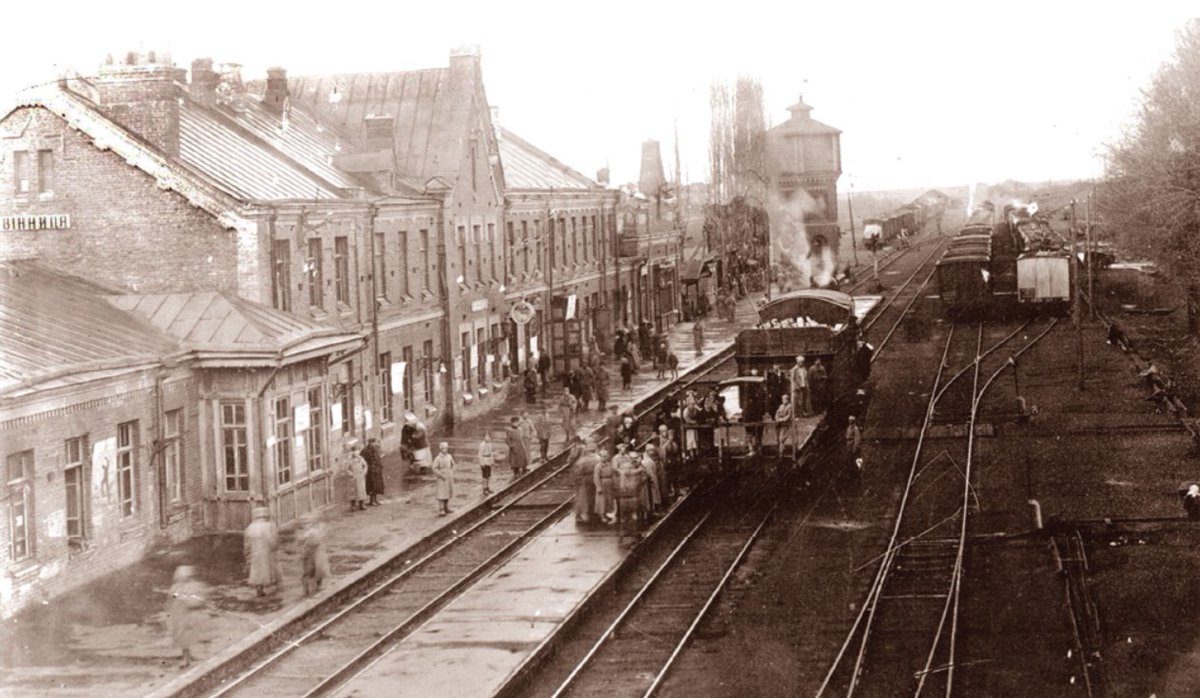 Finally, both delegations have agreed to allow the use of railways and ports by mutual agreement. The command of the White Russian Army has agreed to supply arms to two of our divisions. I hope that this agreement will help to expel the common enemy from our territory.#1920Live