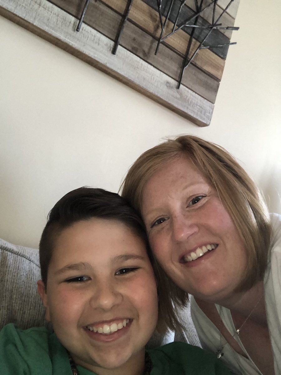 jpfout's tweet photo. @aliciagunnteach @aliciagunnteach  hope you are both well. Follow me back so we can message each other. Here is a pic of your pals. We have some news to share.. https://t.co/ns7DdsrL5c