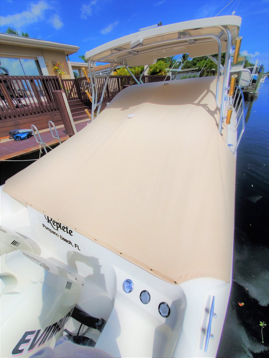 bluewatercanvas's tweet photo. This Wellcraft Coastal is looking so good now with its new Linen Sunbrella Cockpit Cover! Give us a call, WE GOT YOU COVERED!
☎ 954 942 2431
📧 sales@bluewatercanvas.com https://t.co/OH4XwiZbhP