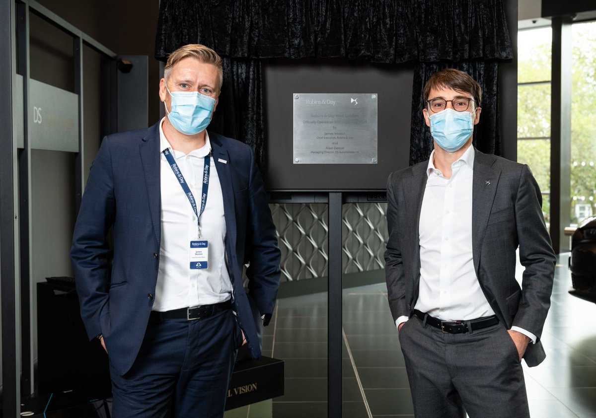 AlainDescat's tweet photo. It was my honour to officially open the @DS_UK_Official store at @robinsandday's new 'super-site' in West #London. This state-of-the-art showroom is fundamental to continuing our brand journey as we expand into major cities across the UK. Find out more👉https://t.co/uKchaTB6j2 https://t.co/gksQHSr8ti