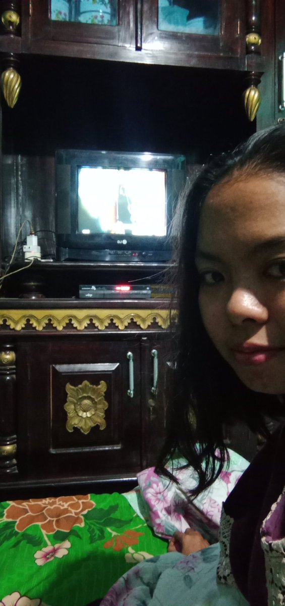 ArinBwi's tweet photo. Pelajaran yg di dapat,kita bisa menjaga jarak dengan yg bukan mukhrim dan kita dapat menjaga kesehatan tubuh kita sendiri,dan selalu mnjaga kbersihan kluwarna 

@TRANS7 
#indonesiagiveaway27 https://t.co/y7RwxGdjCr