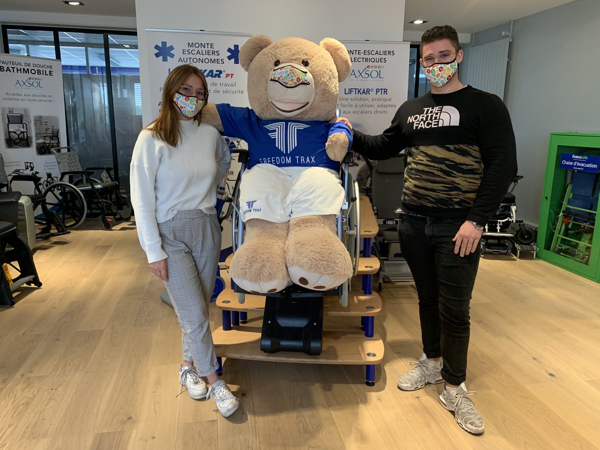 Axsol_Sarl's tweet photo. Les masques de la Team se mettent aux couleurs d’#AXSOL !
Qu’en pensez-vous ? :)
#handicap #COVID19 https://t.co/sPpAmmQj6t