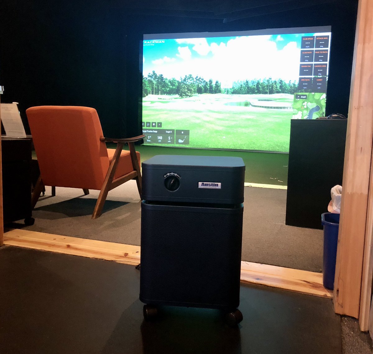 GolfersAcademy's tweet photo. New #austinair Hepa air purifiers arrived today to be installed in every golf room. Keeping our clients safe this winter.
#indoorgolf #trackmansimulators #BurlingtonOntario #austinair #oakvilleindoorgolf #doingourpart #hamiltonindoorgolf https://t.co/sEPsY9uX34