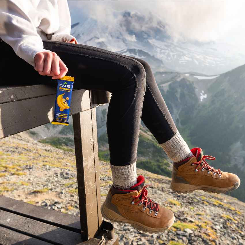 ekoa_brands's tweet photo. Hello October 🍁! With cooler winds and foliage starting to change, this is a perfect time to plan for a #hike. Wherever you go, bring an Ekoa Bar to fuel up your journey and don't forget to leave nothing but footprints 😉
#fallvibes #hiking #plantbasedsnack https://t.co/qnAD2wRzhH