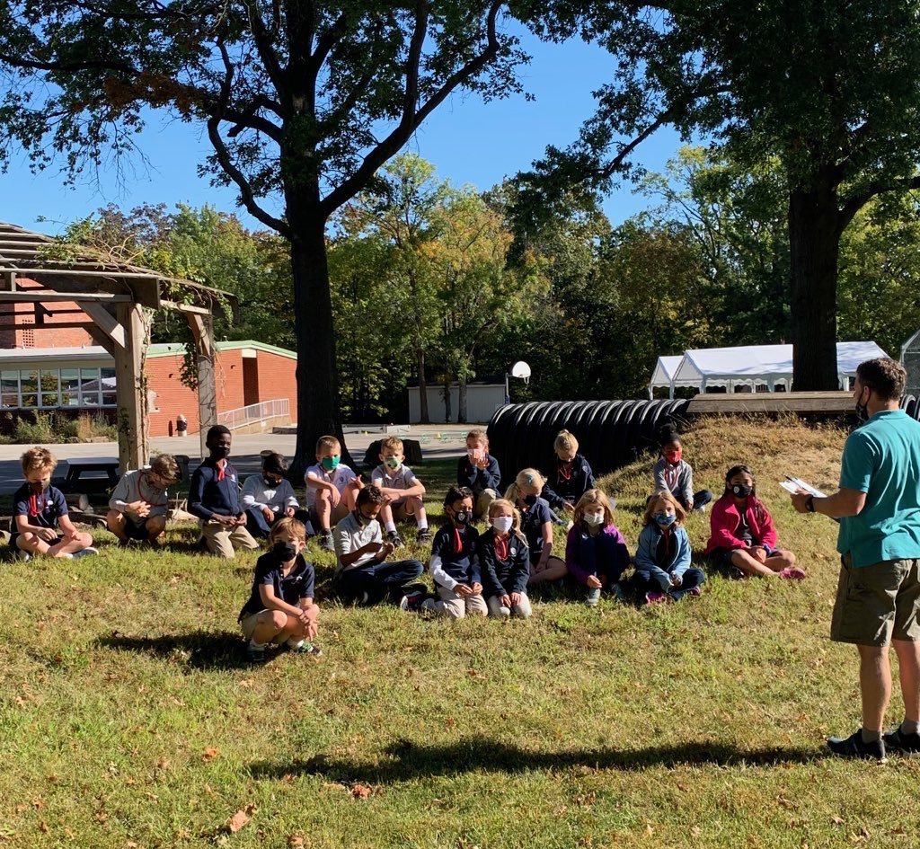 PrinOutdoorEd's tweet photo. Tagging monarch butterflies @PrincipiaSchool in late summer / early fall is now a thing! The data is used for the ultimate goal of improved conservation. Thanks for the help and enthusiasm, Hervey’s second graders!
#outdoorlearning
#handsonlearning
#monarchtagging https://t.co/WohAn8P2gf