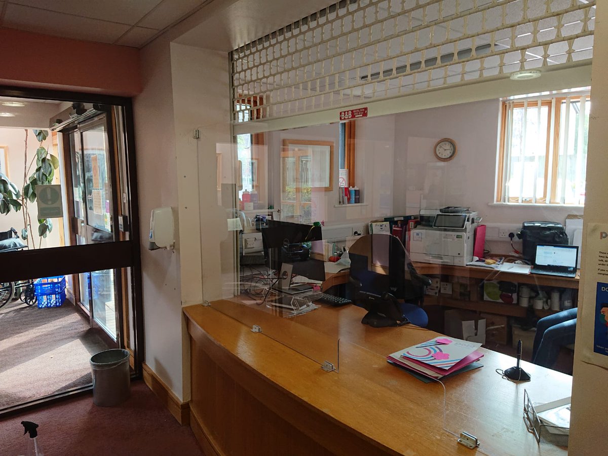 Dragon_Signs's tweet photo. Some more shots of our sneeze screens in place, ensuring reception areas are as safe as can be for all who will be using them 👍
They're tricky to photograph, but they are there. Doing their thing.
#protectivesignage #healthandsafetysigns #socialdistancingsigns #cardiff #wales https://t.co/GnTZceeUff
