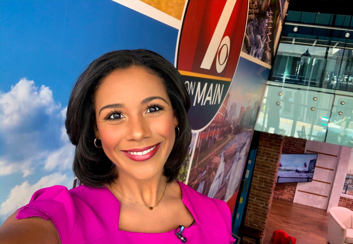 taylormurraytv's tweet photo. Happy First Day of October from my new home— Greenville, SC. Y’all I promise I own other dresses... but getting to them would mean having to unpack! 🤪 Now accepting applications for “professional un-packers”. 😂🙃 #7onmain @wspatv https://t.co/sqFo7XCpdT
