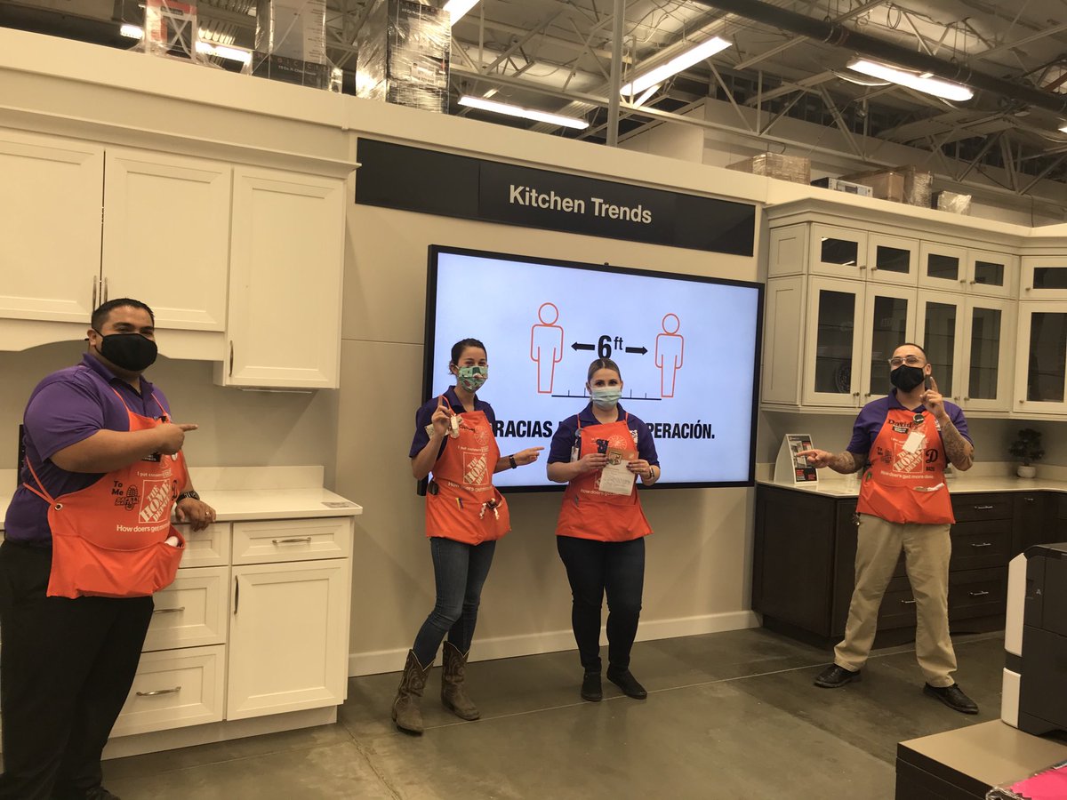 Had a great visit with Big D Delano/8426!  Great job to Yesenia our COS!  Keep driving it!  Thank you Roy, David and Brittany for your time.  You are going to CRUSH it!!!