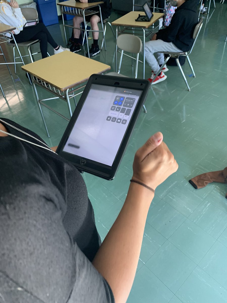 whittneysmith_'s tweet photo. Breakout rooms in @Webex are a game changer!!! Partners at home, partners in school.... #hybridlearning https://t.co/FLh3MR7IF3