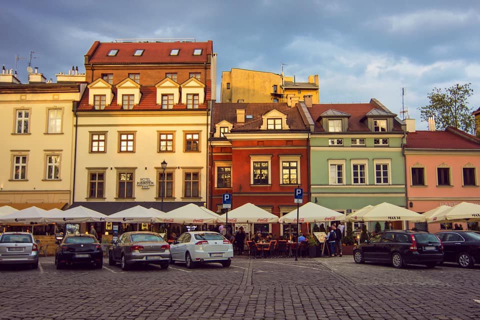 eurojewcong's tweet image. 🇵🇱 Krakow’s Kazimierz district is counted among the best-preserved Jewish quarters in Europe. 

📲 Discover what used to be an important centre of intellectual and cultural Jewish life in Poland: instagram.com/p/CFM-Y4JnKG0/…