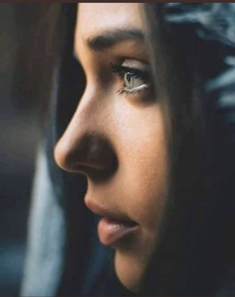 "بادٍ عليه حنينه ولو خبأه .."